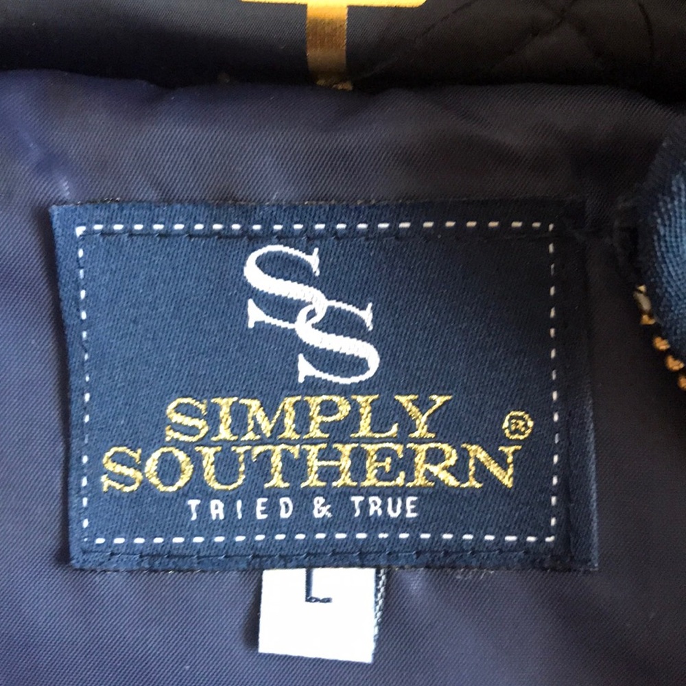 Simply Southern Size Large Vest - Picture 3 of 10